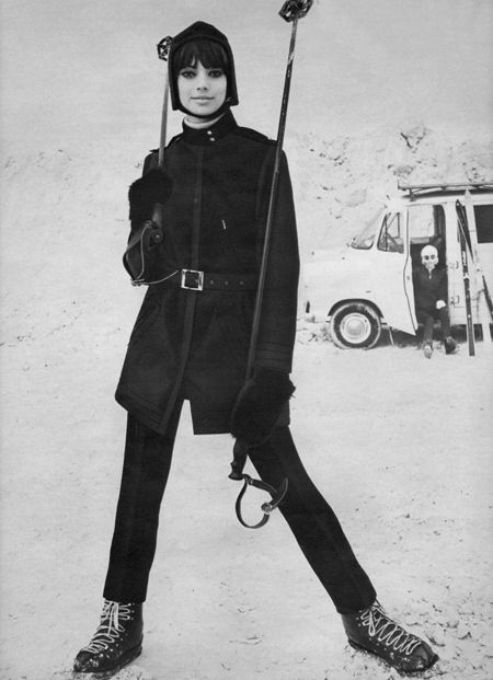 1960s Twiggy, Olivia Dean, Skiing Style, Retro Skiing, Apres Ski Wear, Ski Christmas, Vintage Ski Photos, Ski Photos, Alpine Chic