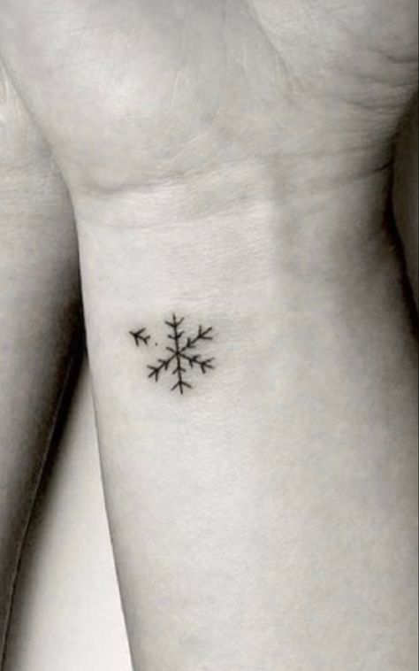 North Pole Tattoo, Canadian Flowers Tattoo, Isle Of Wight Tattoo, Small Alaska Tattoo Ideas, Iceland Tattoos For Women, Northern Tattoo Ideas, Canada Travel Tattoo, Small Canada Tattoo, Canada Tatoos Ideas