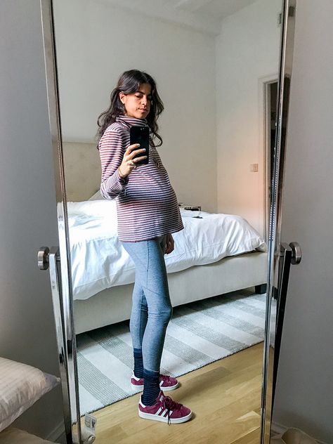 How Pregnancy Changed My Style, in 30 Mirror Selfies - Man Repeller Spring Paris Fashion, Belly Outfits, Leandra Medine Style, Roger Vivier Shoes, Pregnant Style, Leandra Medine, Stockholm Street Style, Man Repeller, Outfit Planning