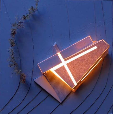 holy_cross Modern Church Architecture, Chapel Design, Church Building Design, Glass Cabin, Architecture Blueprints, Concept Models Architecture, Modern Church, Arch Model, Sacred Architecture