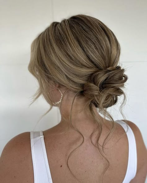 Bridal Party Updos Bridesmaids, Wedding Updos For Medium Hair Bridesmaid, Loose Up Do, Winter Formal Hairstyles For Long Hair, Elegant Up Do, Wispy Bun, Party Updo, Loose Bun Hairstyles, Low Messy Bun