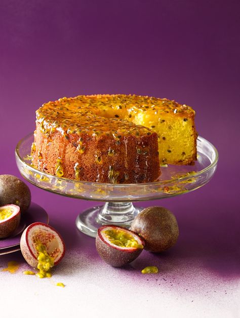 Passionfruit Cake, Passion Fruit Recipes, Passion Fruit Cake, Fruit Cake Recipes, Passionfruit Recipes, Cake Light, Brazilian Recipes, Sbs Food, Cakes Slices