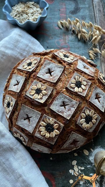 Decorated Bread Loaf, Sourdough Paint Recipe, Sourdough Flower Design, Sunflower Sourdough Scoring, Sourdough Decorations, Flower Sourdough Scoring, Bread With Flowers, Easter Sourdough Bread, Sourdough Bread Art