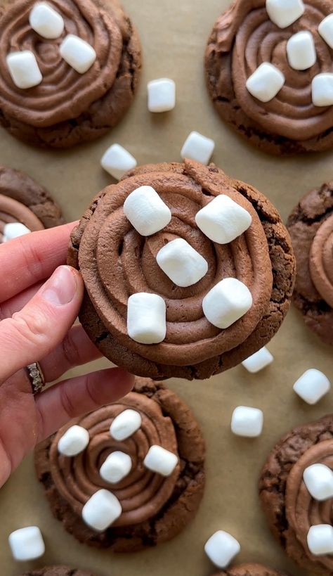 Hot Chocolate Cookie- Crumbl Copycat Frozen Hot Chocolate Cookie - Kelsey's Food Reviews Frozen Hot Chocolate Crumbl Cookie, Hot Chocolate Crumble Cookie, Crumbl Cookie Christmas, Frozen Hot Chocolate Cookies, Hot Chocolate Cookie, Hot Chocolate Cookie Recipes, Frozen Hot Chocolate Recipe, Crumbl Copycat, Chocolate No Bake Cookies