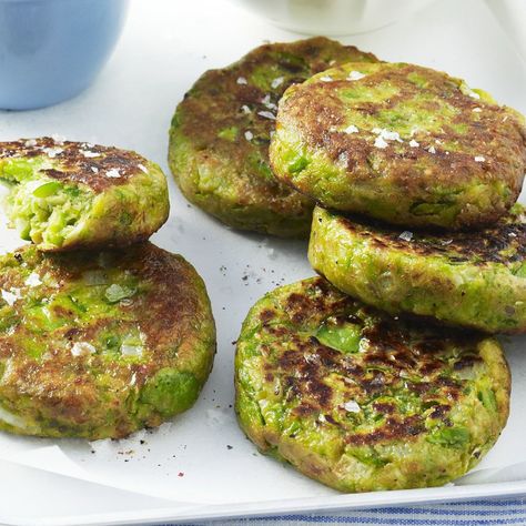 Broad bean patties with minted yoghurt | Women's Weekly Food Pea Patties, Broad Bean Recipes, Bean Patties, Farm Recipes, Broad Beans, Vegan Baby, Cholesterol Lowering Foods, Broad Bean, Vegetable Sides