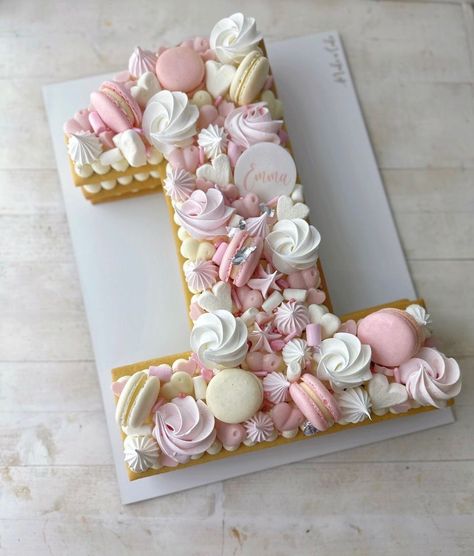 Number One Cake, Number 1 Cake, Alphabet Cake, Number Birthday Cakes, Cream Tart, Birthday Cake With Flowers, Unicorn Birthday Cake, 1st Birthday Cakes