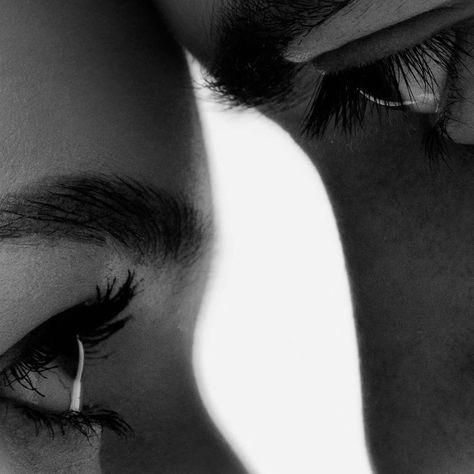 Romantic Black And White Photography, Forbidden Love Photography, Photo With Love, Looking In Eyes Couple, Couple Darkcore, Tension Aesthetic Couple, Man Worships Woman, Destined Lovers Aesthetic, Men Admiring Women