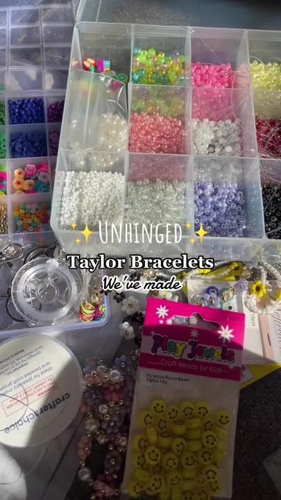 Eras Tour Bracelet Ideas, Taylor Swift Bracelet Ideas, Eras Tour Friendship Bracelets, Swift Bracelet, Eras Bracelets, Swift Friendship Bracelets, Taylor Swift Friendship Bracelets, Friendship Bracelets Ideas, So Make The Friendship Bracelets