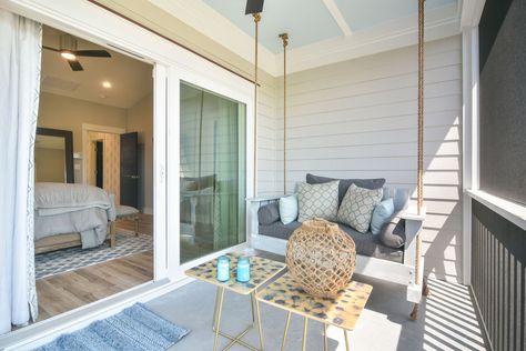 Private screened porch with daybed off master bedroom Bedroom Patio Ideas, Bedroom Deck Ideas, Porch Off Master, Bedroom Balcony Ideas, Bedroom Addition Ideas, Master Patio, Master Addition, Bedroom With Balcony, Bedroom Addition