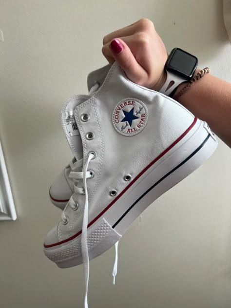 White Platform Sneakers Converse, Outfits White Converse, Converse White Outfit, Custom Platform Converse, Converse Platform White, White Converse Aesthetic, White Platform Converse Outfit, Platform Converse White, White Hightop Converse