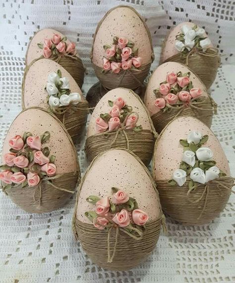 Easter Egg Decorating Ideas, Egg Decorating Ideas, Creative Easter Eggs, Easter Egg Art, Easter Craft Decorations, Spring Easter Crafts, Easter Egg Designs, Easter Egg Crafts, Easter Egg Painting