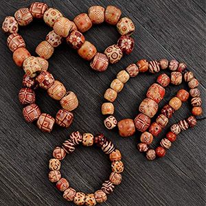 Amazon.com: YUEAON Wholesale 200pcs 10mm Natural Painted Wood Beads Round Loose Wooden Bead Bulk Lots Ball for Jewelry Making Craft Hair DIY Macrame Rosary Bracelet Necklace Mix Color : Arts, Crafts & Sewing Wooden Bead Bracelet Ideas, Macrame Rosary, Wooden Beads Jewelry, Painted Wood Beads, Wooden Bead Jewelry, Wood Beads Jewelry, Wooden Bracelets, Wooden Beaded Bracelets, Drum Patterns