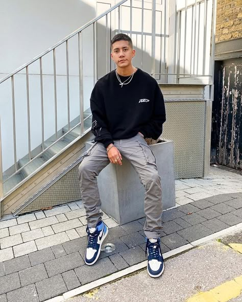 Jordan 1 Obsidian Outfits Men, Jordan 1 Obsidian Outfit, Obsidian Outfit, Jordan 1 Obsidian, Merchandise Designs, Jordan Outfit, Streetwear Fits, Street Fashion Men Streetwear, Mens Outfit Inspiration