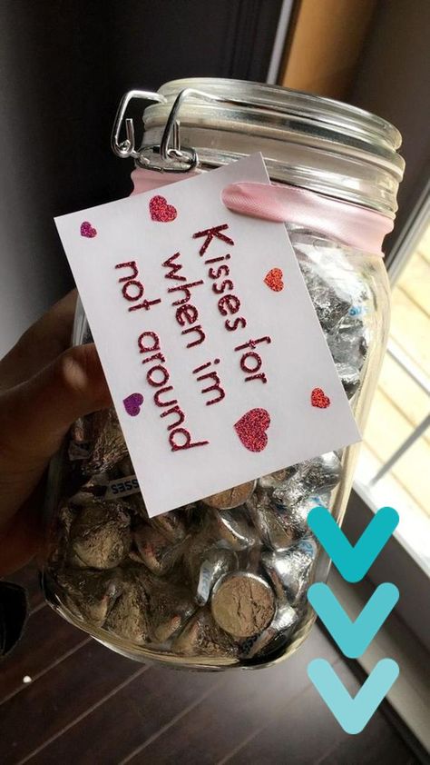 Kiss Day Gifts For Him, Things To Give Your Boyfriend Valentines, Valentine Kisses Ideas, Kisses For When You Miss Me Jar, Kisses When I Am Not Around Jar, Cute Boyfriend Gifts For Valentines Day, Valentine Gifts For Your Boyfriend, Valentine Ideas For Girlfriend Romantic, Valentines Gift Box Ideas For Boyfriend