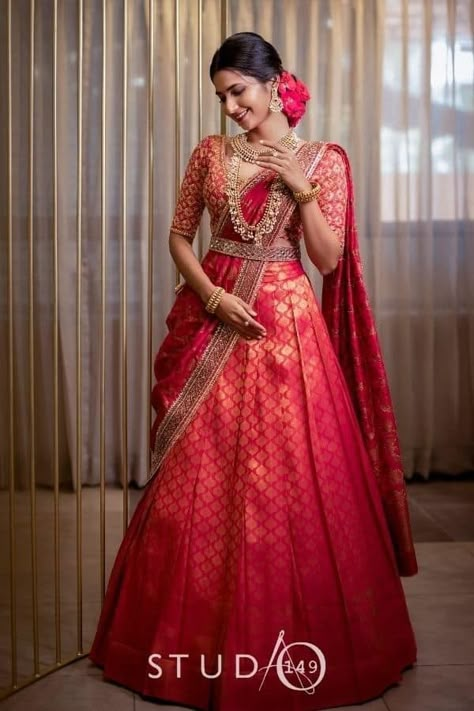 Lehnga From Old Silk Saree, Half Saree Kanchipuram, Half Saree Look For Engagement, Brides In Half Saree, Bridal Saree Lehenga, Half Saree Silk South Indian, South Half Saree Look, Traditional Indian Saree Look, Pink Half Sarees Pattu