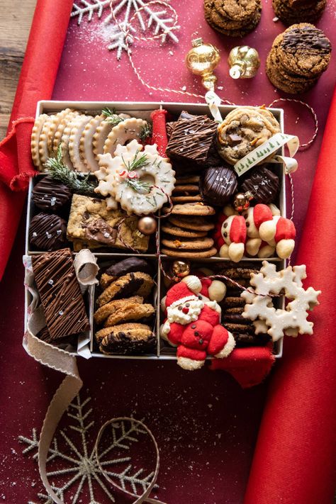 Santa Cookie Recipe, Milk Chocolate Brownies, Christmas Cookie Boxes, Christmas Cookie Box, Christmas Cookies Gift, Butter Pecan Cookies, Cookie Gift Box, Bakery Menu, Ginger Molasses Cookies