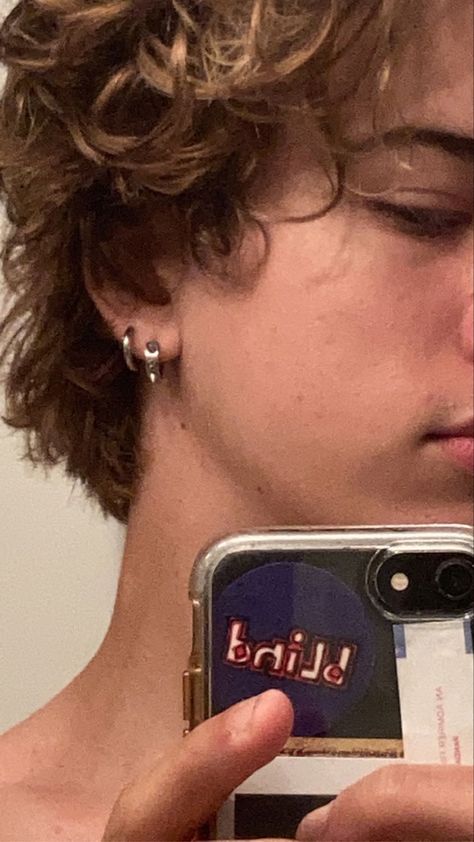 Guys Ear Piercings, Men's Piercings, Face Piercings, Piercing Inspo, Piercing Ideas, Earring Ideas, Ear Piercing, Earings Piercings, Tattoos And Piercings