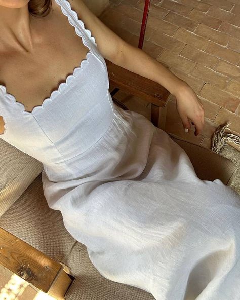 Angel Like Dress, Linen Dress Aesthetic, Summer Dress Trends, White Linen Dresses, Linen Midi Dress, Summer Linen, Little White Dresses, White Outfits, Linen Clothes