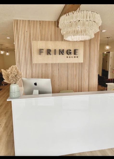 Receptionist Desk Spa, Rounded Reception Desk Design, Boho Salon Wallpaper, Modern Checkout Counter, Backdrop Ideas For Boutique, Boho Salon Reception Desk, Boujee Nail Salon, Boho Medspa Decor, Organic Modern Salon Decor