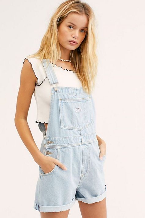 Shortalls Outfit, White Shorts Outfit, Dungaree Shorts, Denim Shortalls, All Jeans, Outfit Women, Women Clothes, Dungarees, Summer Clothes