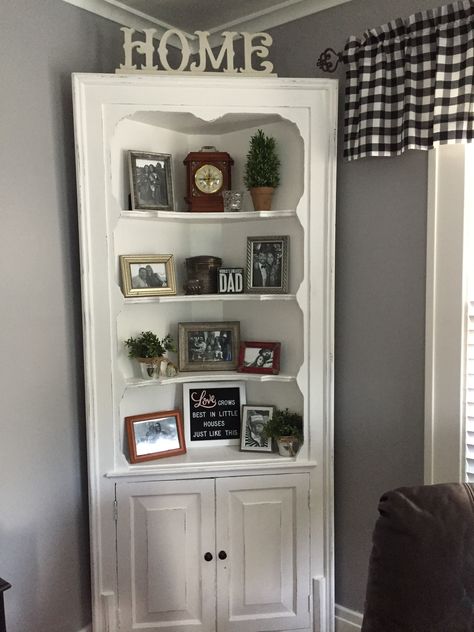 Corner Cabinet Repurpose, Dining Room Corner Decorating Ideas, Corner Cabinet Decorating Ideas, Corner Hutch Decorating Ideas, Corner Shelf Makeover, Corner China Cabinet Makeover, Corner China Cabinet Display, Antique Corner Hutch, Corner Hutch Decor