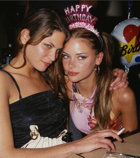 Frankie Rayder, Jamie King, Jaime King, Original Supermodels, 90s Models, Party Girl, Teenage Dream, Rich Girl