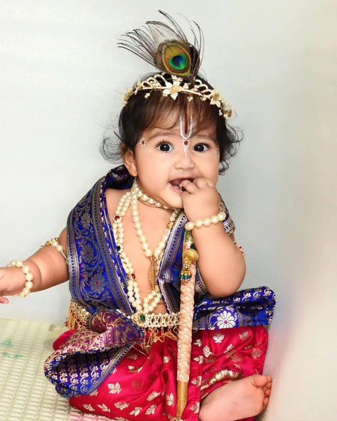 Baby in Krishna costume on krishnashtami Mother Son Janmashtami Photoshoot, Janmashtami Kids Photoshoot, Krishna Baby Photo Shoot, Baby Krishna Makeup, Krishna Astami Baby Photos, Krishna Janmashtami Baby Photo Shoot, Sreekrishna Jayanthi Baby Photos, Krishna Jeyanthi Baby Shoot, Krishna Look For Kids