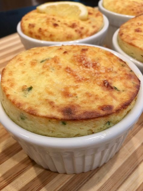 Recipes Using Ricotta Cheese, Recipe Using Ricotta, Ricotta Cheese Recipes, Baked Ricotta, Cheese Souffle, Souffle Recipes, Bariatric Friendly Recipes, Postre Keto, Ricotta Recipes