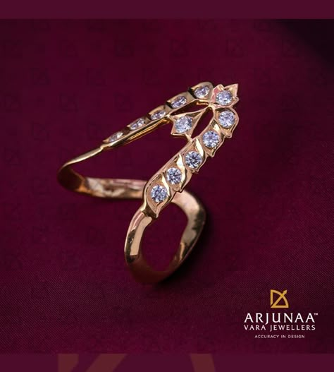 Vangi Ring, Vanki Designs Jewellery, Vanki Ring, Hand Jewelry Rings, Couple Ring Design, Gold Bangles For Women, New Gold Jewellery Designs, Fancy Jewelry Necklace, Diamond Wedding Jewelry