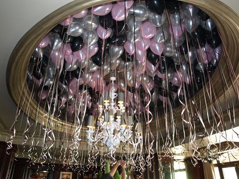 Balloons on the ceiling for welcome room/area. Rock And Roll Party Theme, Balloons On Ceiling, Balloons On The Ceiling, Black And Pink Party, Rock And Roll Party, Birthday Decors, Balloon Ceiling, Rock N Roll Party, Balloons Decor