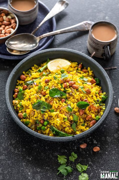 Poha Photography, Onion Curry, Chai Time, Poha Recipe, Indian Food Photography, Indian Vegan, Breakfast Photography, Chaat Recipe, Mustard Seeds