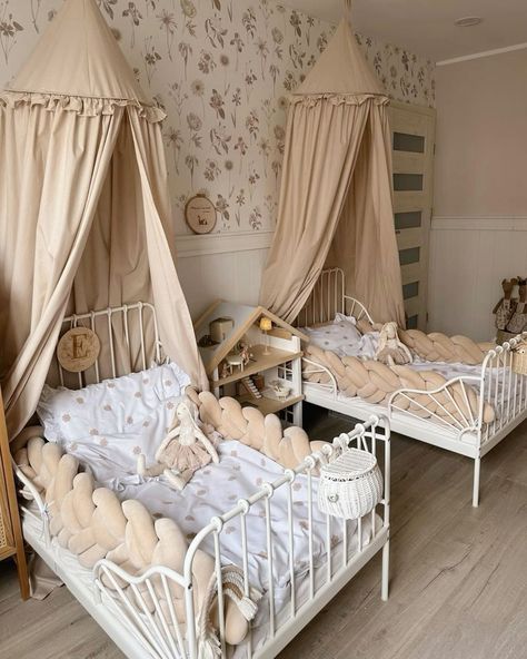 Toddler Girls Bedroom Ideas Shared, Two Girl Room Ideas, Twin Toddler Girl Bedroom, Twin Girl Bedrooms Toddler, Twin Girl Toddler Bedroom, Ikea Minnen Bed Hack, Toddler Girl Vintage Bedroom, Shared Girls Room Toddler And Baby, Toddler Girls Shared Room