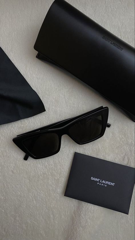 Elegant Sunglasses, Classy Glasses, Ysl Sunglasses, Saint Laurent Sunglasses, Cute Sunglasses, Stylish Glasses, Prada Sunglasses, Gucci Sunglasses, Luxury Sunglasses