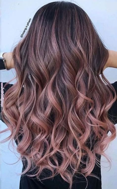 905056c1ac1dad141560467e0a99e1cf Hair Color Ideas For Brunettes Balayage, Rambut Brunette, Brunette Ombre, Gold Hair Colors, Hair Color Rose Gold, Brunette Balayage, Spring Hair Color, Brunette Balayage Hair, Hair Color Pink