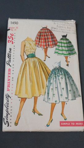 Vintage 1950s Full Skirt Pattern with Cummerbund, 25 inch waist, uncut Simplicity 1490 50s Patterns, Rockabilly Skirt, 1950s Skirt, Retro Lifestyle, Simplicity Patterns Vintage, 1950s Sewing Patterns, Quilts Vintage, Retro Skirt, The Fifties