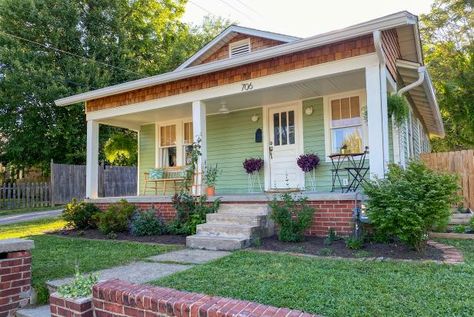 Bungalow With Addition, 1940s Bungalow Remodel, 1910 House Renovation, 1920 Bungalow Exterior, Updated Bungalow Interiors, Small Bungalow Interior Ideas, 1920s Bungalow Interior Design, Bungalow Interior Paint Colors, Small Bungalow Design