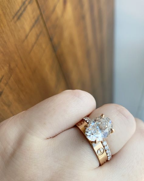 Cartier Love Ring Wedding Band Stack, Engagement Rings With Cartier Love Band, Twilight Wedding Dresses, Cartier Love Band, Cartier Wedding Bands, Cartier Wedding Rings, Cartier Love Wedding Band, Mexican Inspired Wedding, Cute Promise Rings