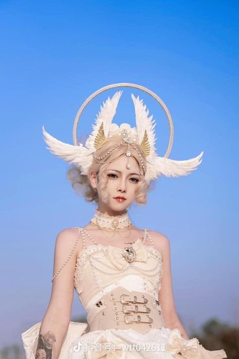 Pocky on X Angel Wings Headpiece, Angel Ideas Halloween, Fantasy Creature Costume, Biblically Accurate Angel Cosplay, Biblical Angel Costume, Angel Outfit Costume, Wings On Head, Angel Inspired Outfits, Seraphim Costume