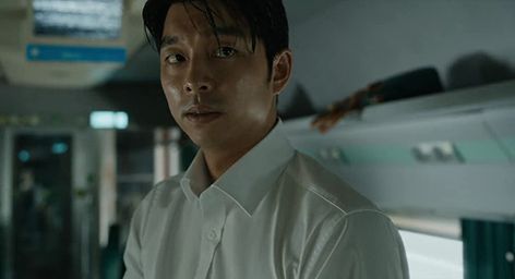 Train To Busan, Gifs Icons, Korean Drama Movies, Gong Yoo, Korean Dramas, Drama Movies, My Father, Busan, Movies Showing