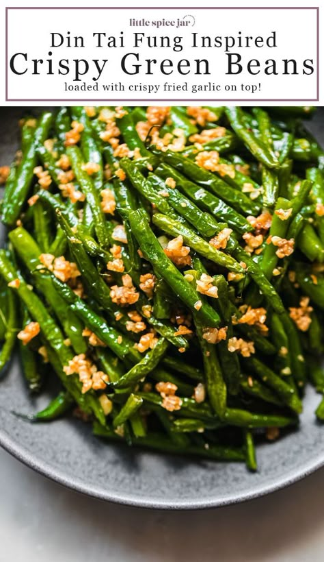 Din Tai Fung Green Beans – These are crispy green beans topped with fried garlic and they are ABSOLUTELY AMAZING! #greenbeans #dintaifungrecipe Din Tai Fung Green Beans, Crispy Green Bean Recipes, Asian Green Bean Recipes, Chinese Garlic Green Beans, Fried Green Bean Recipes, Classic Christmas Recipes, Green Beans With Garlic, Garlic Green Bean Recipes, Greek Grilled Chicken