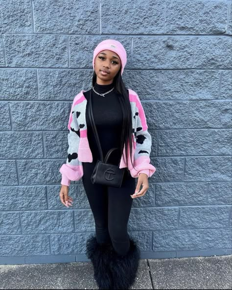 Winter Birthday Outfit Black Women, Pink Sweater Outfit Black Women, Black Girls Outfit Ideas Winter, Fur Headband Outfit Winter, Pink And Black Winter Outfit, Fur Boots Outfit Winter, Dallas Outfits Winter, Winter Birthday Outfit Ideas For Women Baddie, Winter Shein Outfit Ideas