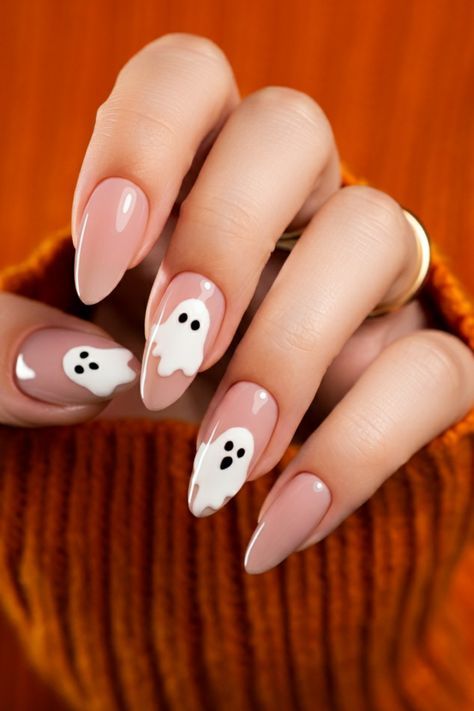 #nailart #naildesigns #nailinspiration #nailsofinstagram #nailgoals #nailtrends #nailfashion #nailcare #nailpolish #nailobsessed Cute Halloween Manicure Ideas, Cute Nails For Fall Ghost, Simple Gel Nail Designs Halloween, Simple Nail Designs Fall 2024, Manicure Ideas Halloween, Acrylic Nail Designs Halloween Simple, Nail October 2024, Halloween Nails Plain, Subtle Pumpkin Nails