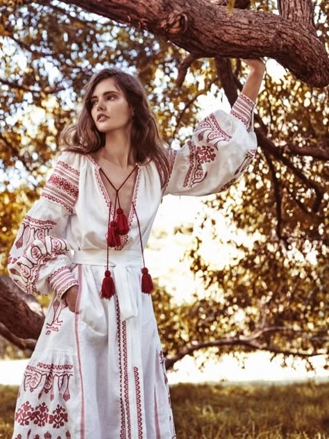 Why fashion followers are happy to pay thousands for embroidered Ukrainian dress - Grazia Ukraine Clothing, Ukrainian Girl, Ukrainian Clothing, Ukrainian Dress, Traditional Fashion, Matches Fashion, Historical Clothing, Elegant Outfit, Boho Tops