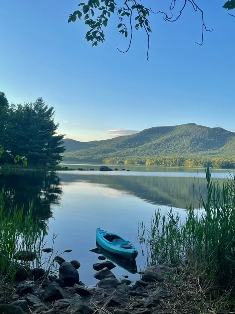 Usa Vision Board, Athena Greece, Vermont Spring, New Hampshire Summer, Vermont Aesthetic, Caroline Core, Phoebe Aesthetic, Granola Girl Summer, Vermont Summer