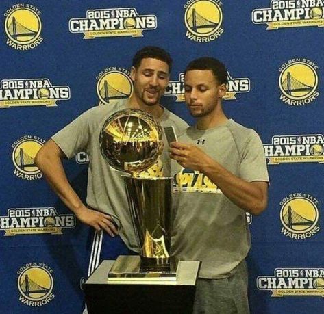 Steph And Klay Thompson, Splash Bros, Stephen Curry Wallpaper, Golden State Basketball, Stephen Curry Basketball, Curry Warriors, Nba Stephen Curry, Wardell Stephen Curry, Splash Brothers