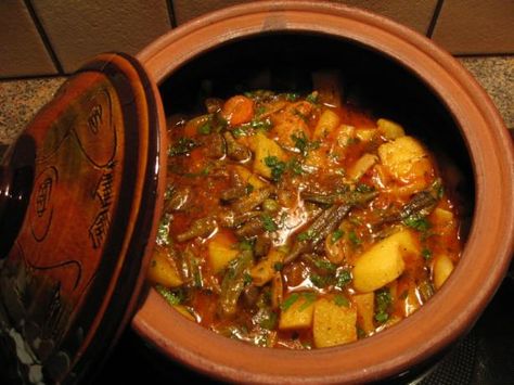 Bulgarian food | Bulgarian Guvech- Vegetable Casserole With Meat in a Clay Pot -. Photo ... Clay Pot Cooking Recipes, Bulgaria Food, Bulgarian Food, Vegetable Casserole, European Cuisine, Bulgarian Recipes, European Food, Clay Pot, International Recipes