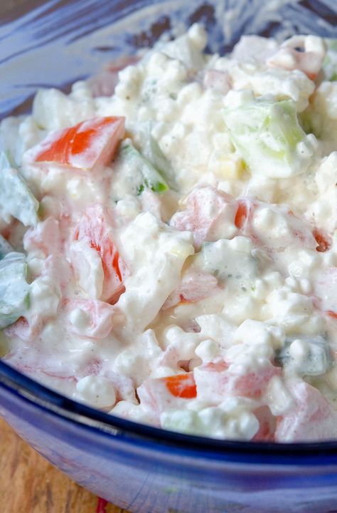 Cottage Cheese Salad | 12 Tomatoes Cheese Salad Recipes, Amazing Salads, Refreshing Salads, Cottage Cheese Salad, Vegetable Salads, Dressing For Fruit Salad, Vidalia Onion, Lo Carb Recipes, Retro Dishes