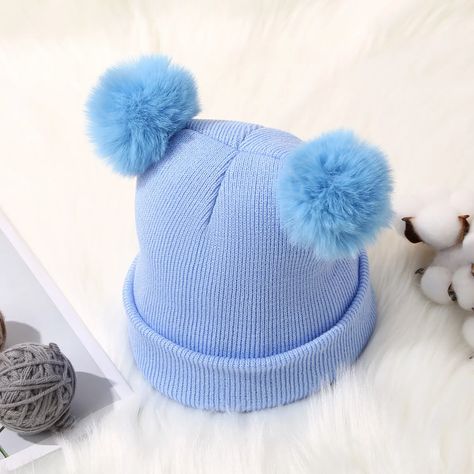 Baby pom pom hat