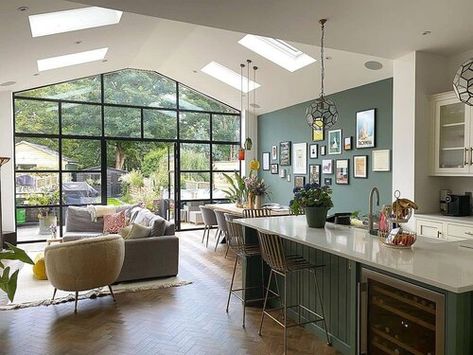 Open plan Crittall conservatory kitchen - IMAGE: @85_wf Open Kitchen And Dining, Conservatory Kitchen, Kitchen Diner Extension, Garden Room Extensions, House Extension Plans, Open Plan Kitchen Dining Living, Open Plan Kitchen Diner, Open Kitchen And Living Room, Open Plan Kitchen Dining