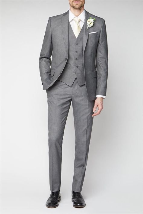 Mens Wedding Attire Grey, Grey Tuxedo Wedding, Wedding Suits Men Grey, Grey Colour Scheme, Gray Groomsmen Suits, Mens Suit Trousers, Grey Suit Wedding, Groomsmen Grey, Terno Slim